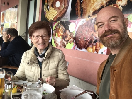 Z mamo (Tomaž Simatović)